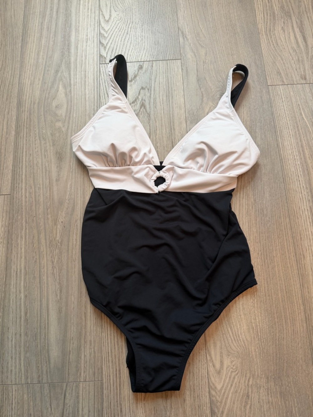 INGEAR Black & White Colorblock O-Ring One Piece Swimsuit Size 12